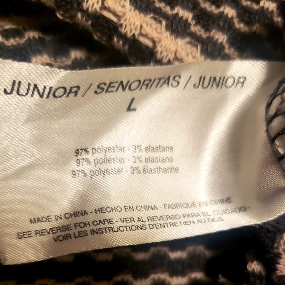 William Rast Waffle Knit Horizontal Striped Top w a Slight Bell Sleeve | Size Lg - Picture 6 of 10